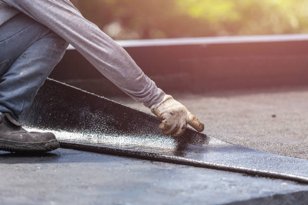 Professional Vapor Barrier Installation technician working in Payson, UT